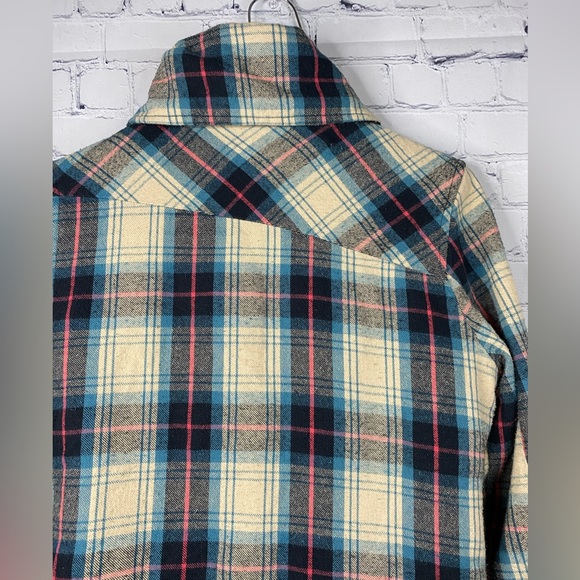 Women’s Volcom plaid jacket in size XS - Picture 3 of 8